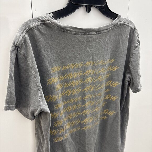 Billabong Women’s Graphic Tee Small “The Waves Are Calling” Distressed Look - Picture 2 of 7